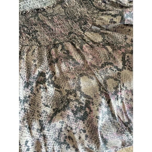 Karlie Snakeprint Flowy‎ Smocked Mini Skirt Skort Sz Small - Picture 7 of 7